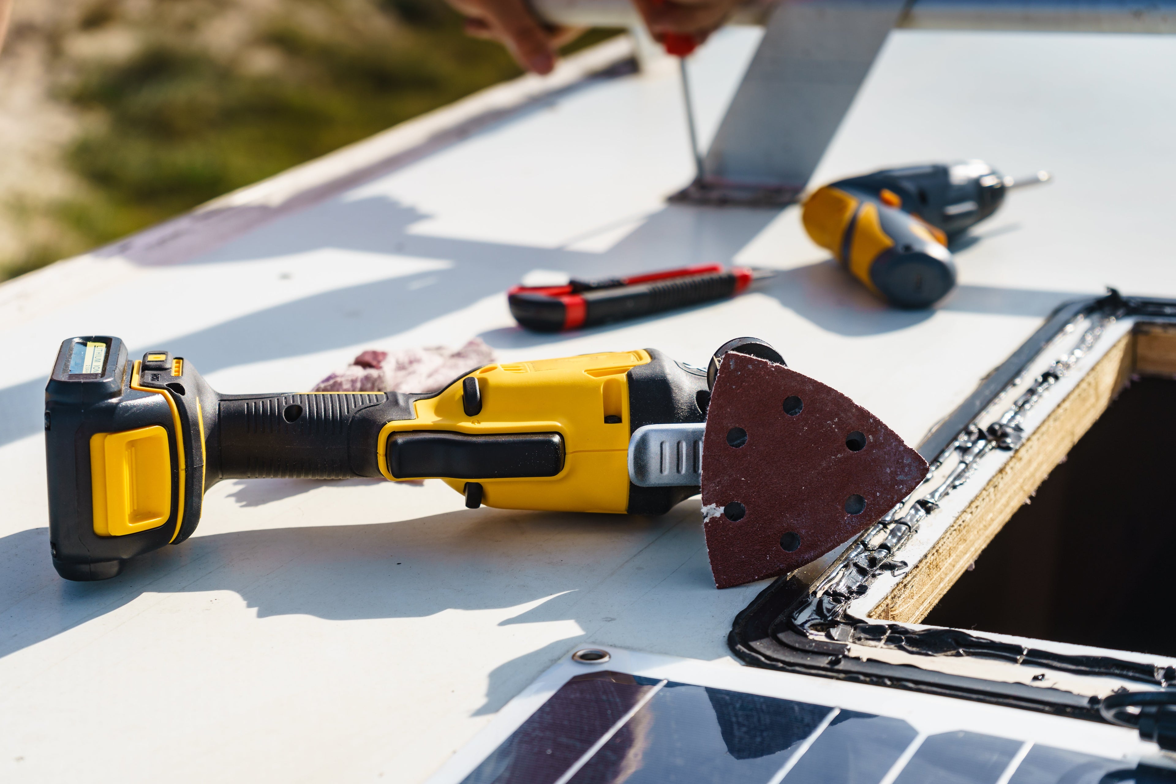 Roofing & Sealants