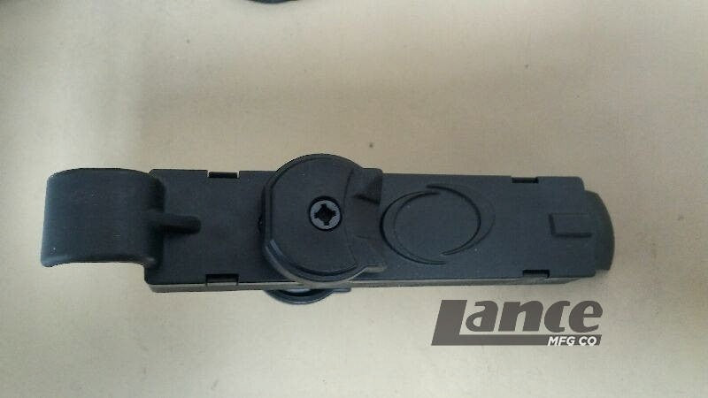 Lance Screen Door Latch